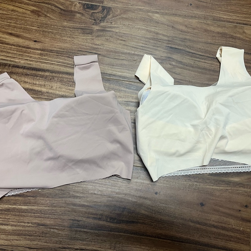 - Lot of 2 Lacy sheer bras, size Small, new - Picture 7 of 10